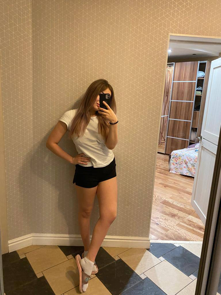 Индивидуалка Варя Блондинка c 2 размером груди у метро Бухарестская Санкт-Петербург Фото - 1