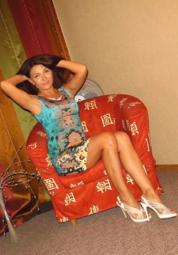 Проститутка индивидуалка Катеринка Шатенка c 3 размером груди у метро Выборгская СПб Фото - 3