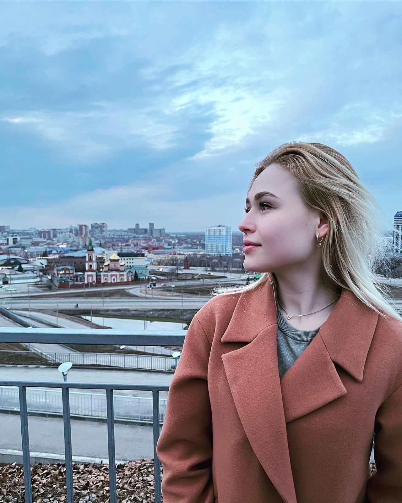 Проститутка Кира Блондинка c 2 размером груди у метро Проспект Большевиков СПб Фото - 4