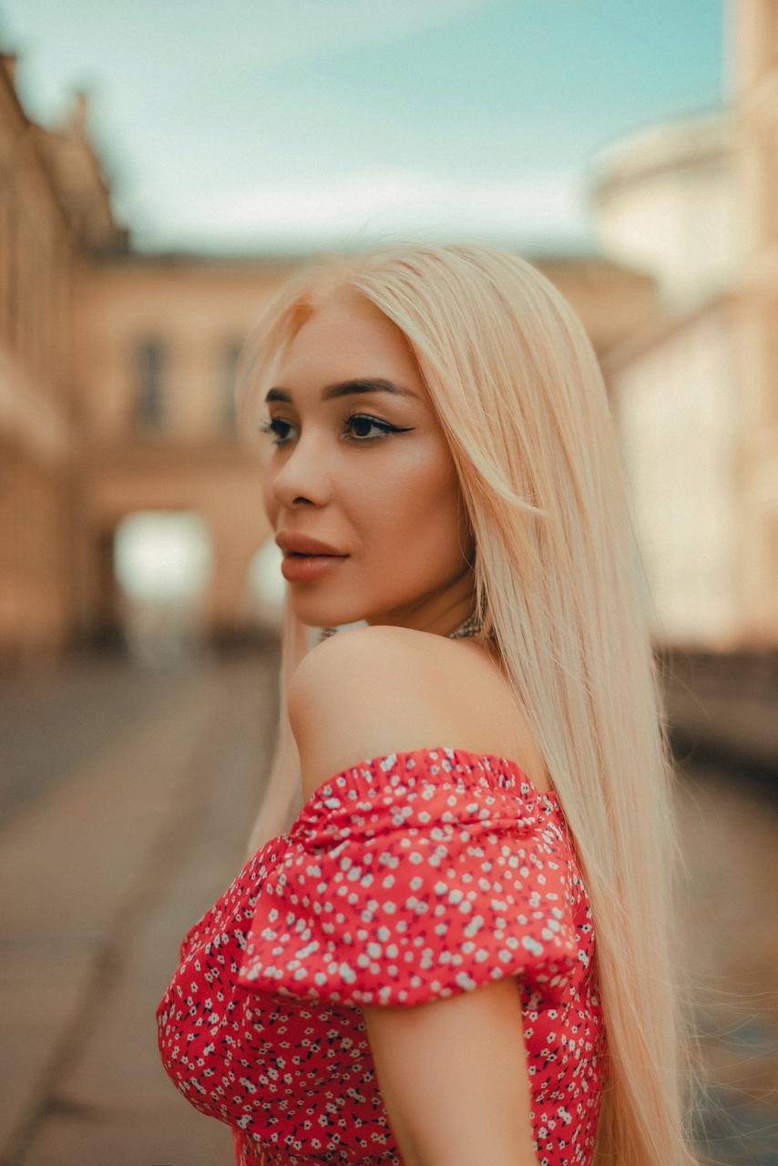 Путана Марина Блондинка c 3 размером груди у метро Кировский Завод Санкт-Петербург Фото - 2