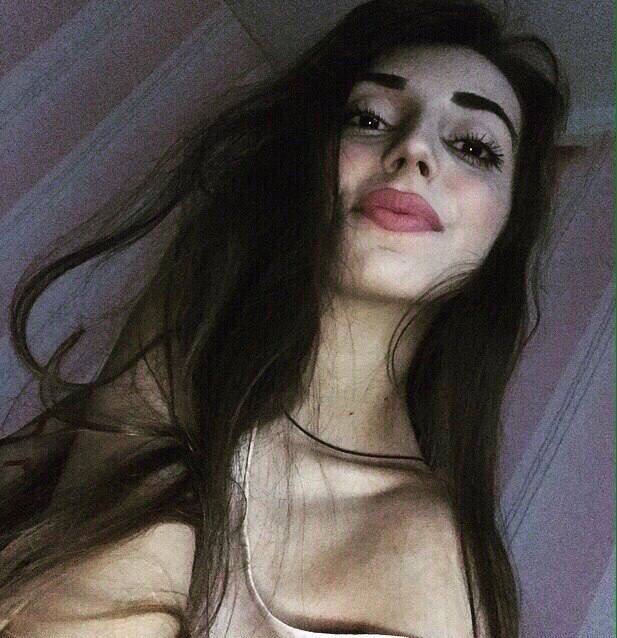 Путана Юна Шатенка c 2 размером груди у метро Спортивная Санкт-Петербург Фото - 3