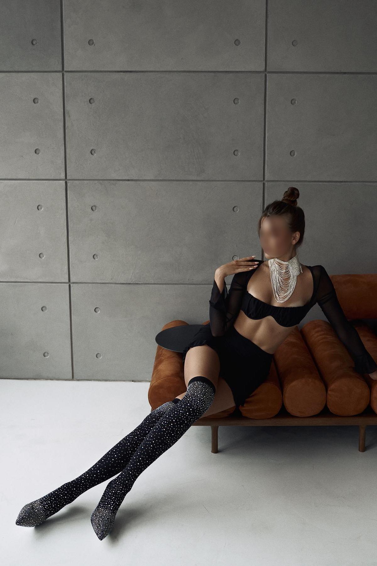 Путана Валя Брюнетка c 2 размером груди у метро Звенигородская Санкт-Петербург Фото - 4