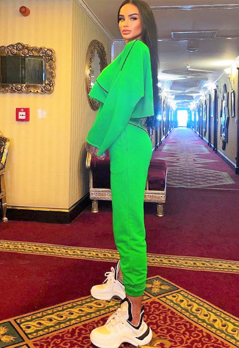 Индивидуалка Алина Брюнетка c 3 размером груди у метро Московская Санкт-Петербург Фото - 3