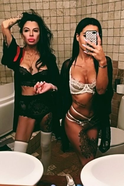 Шлюха Инна и Инга Брюнетка c 3 размером груди у метро Технологический Институт Питер Фото - 1