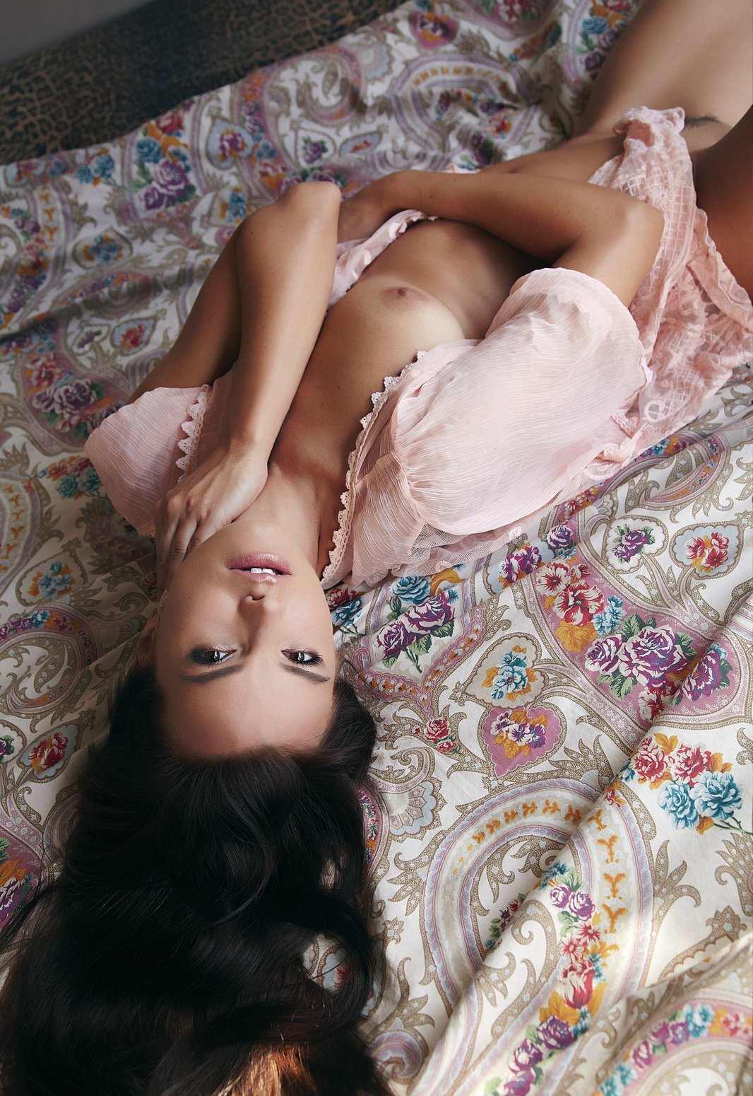 Индивидуалка Ирочка Брюнетка c 3 размером груди у метро Парк Победы Санкт-Петербург Фото - 3